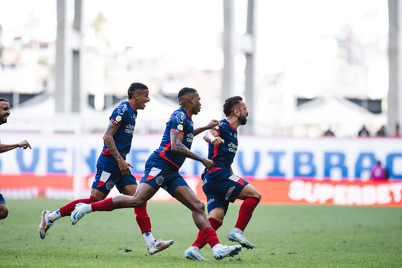 Bahia vence o Vitória na Arena Fonte Nova no último clássico do ano