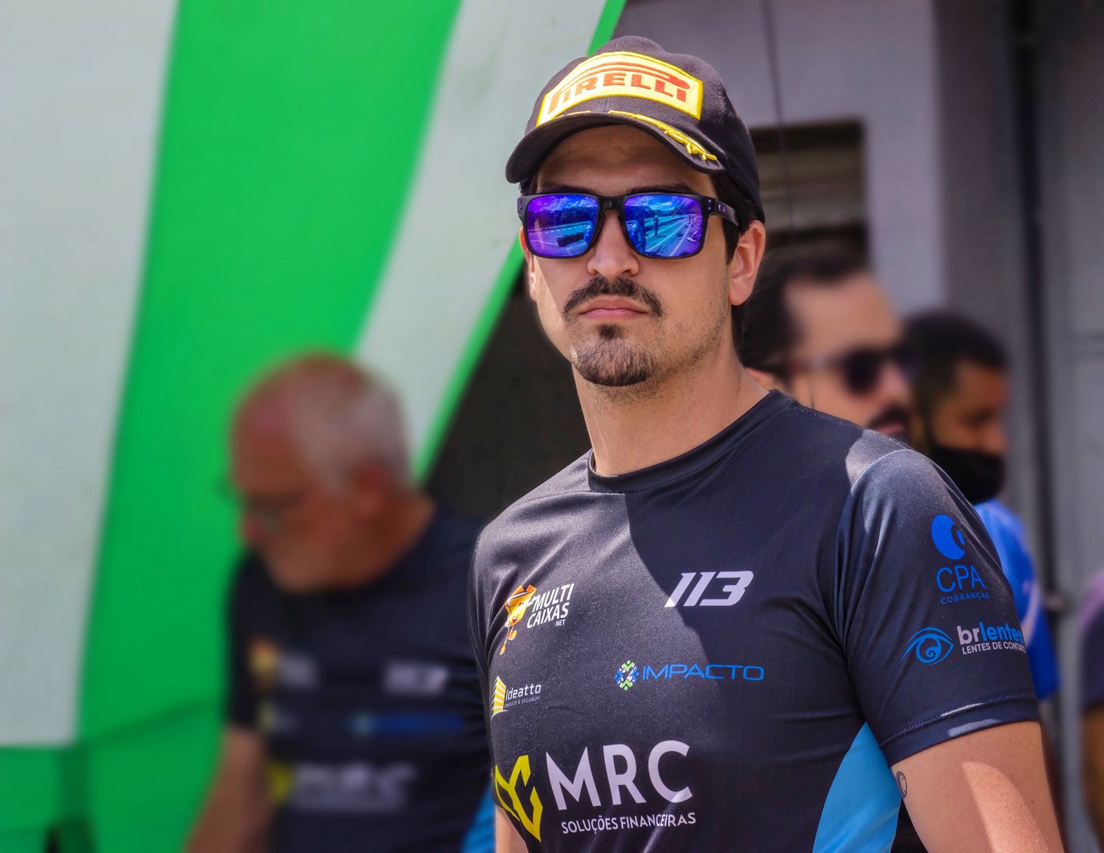 Entre Investimentos estreia como patrocinadora na Mercedes AMG Cup com o piloto Guilherme Franceschini