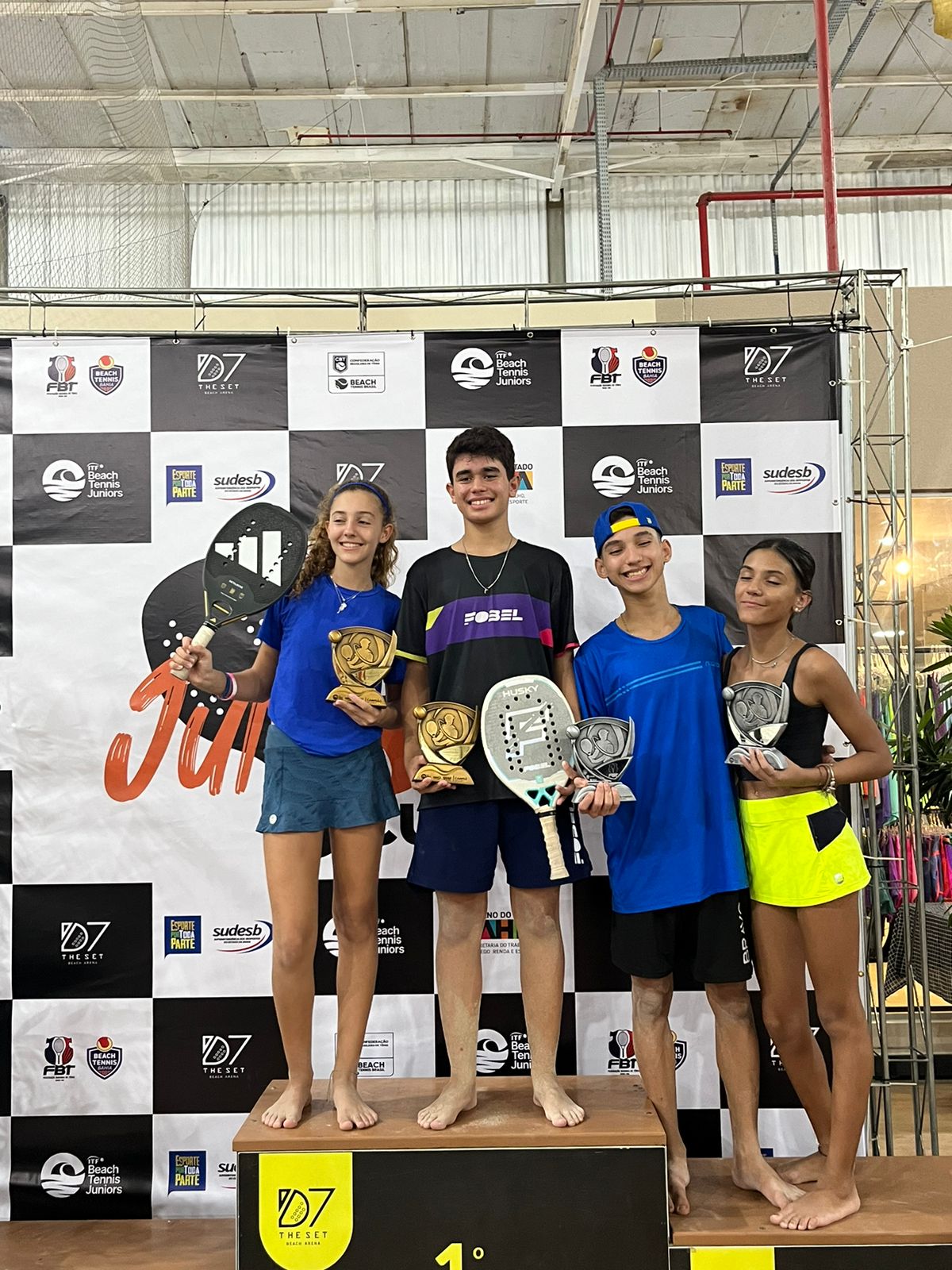 Baianos conquistam títulos e pódio no torneio internacional juvenil de Beach Tennis em Salvador (BA)