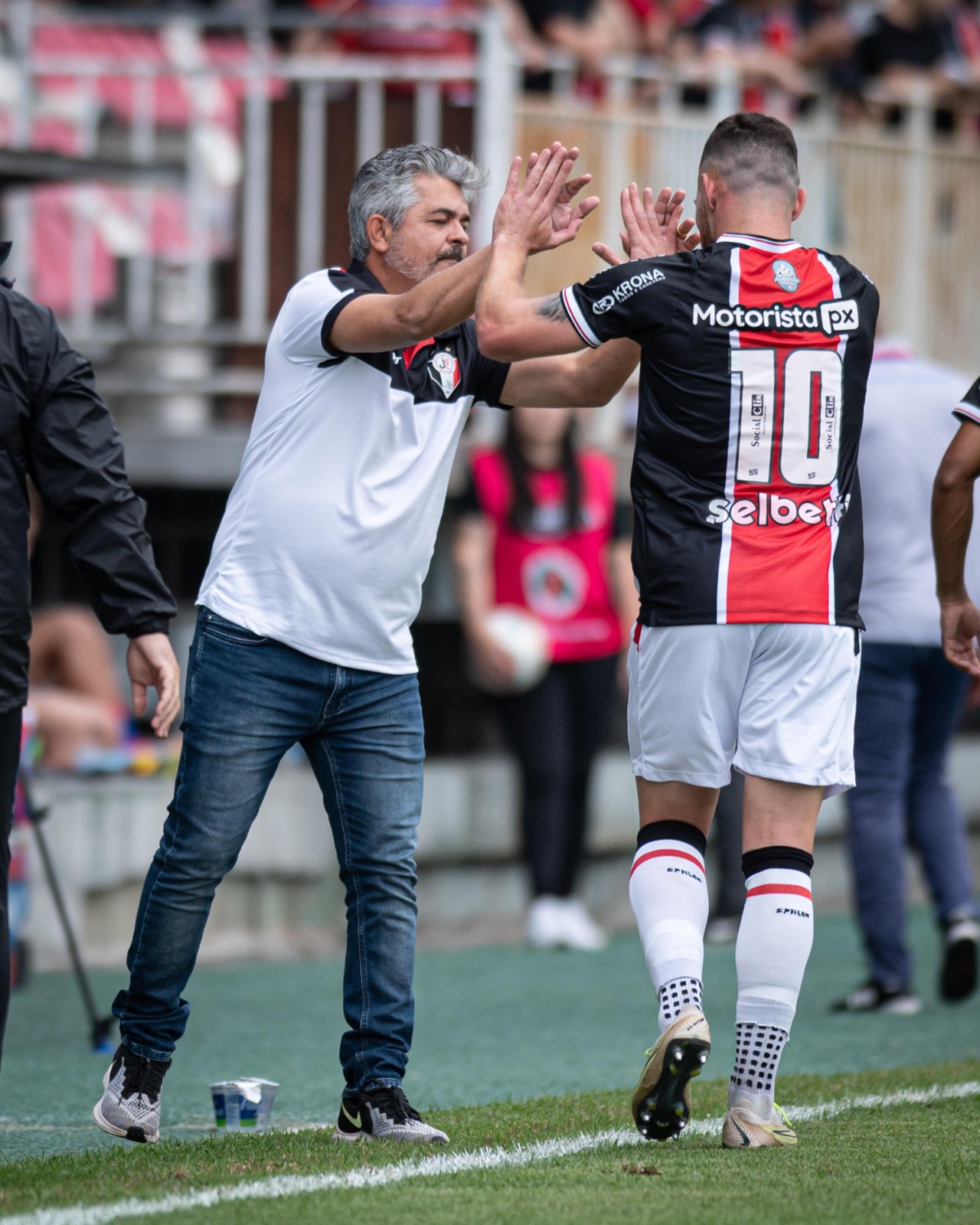 Em busca do resultado positivo e com bons números, Ney Franco e Joinville encaram Figueirense com boas expectativas