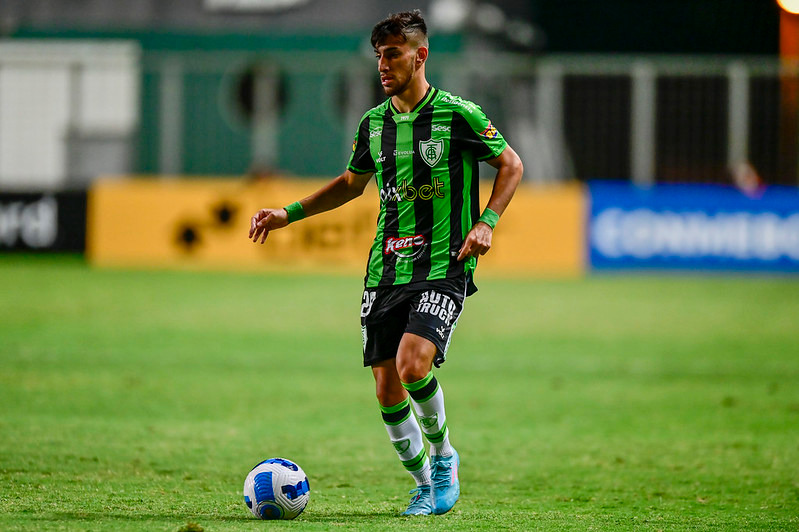 “Queremos vencer em casa para mostrar nossa força já de início no Independência”, Pedrinho fala do jogo do América-MG na Libertadores