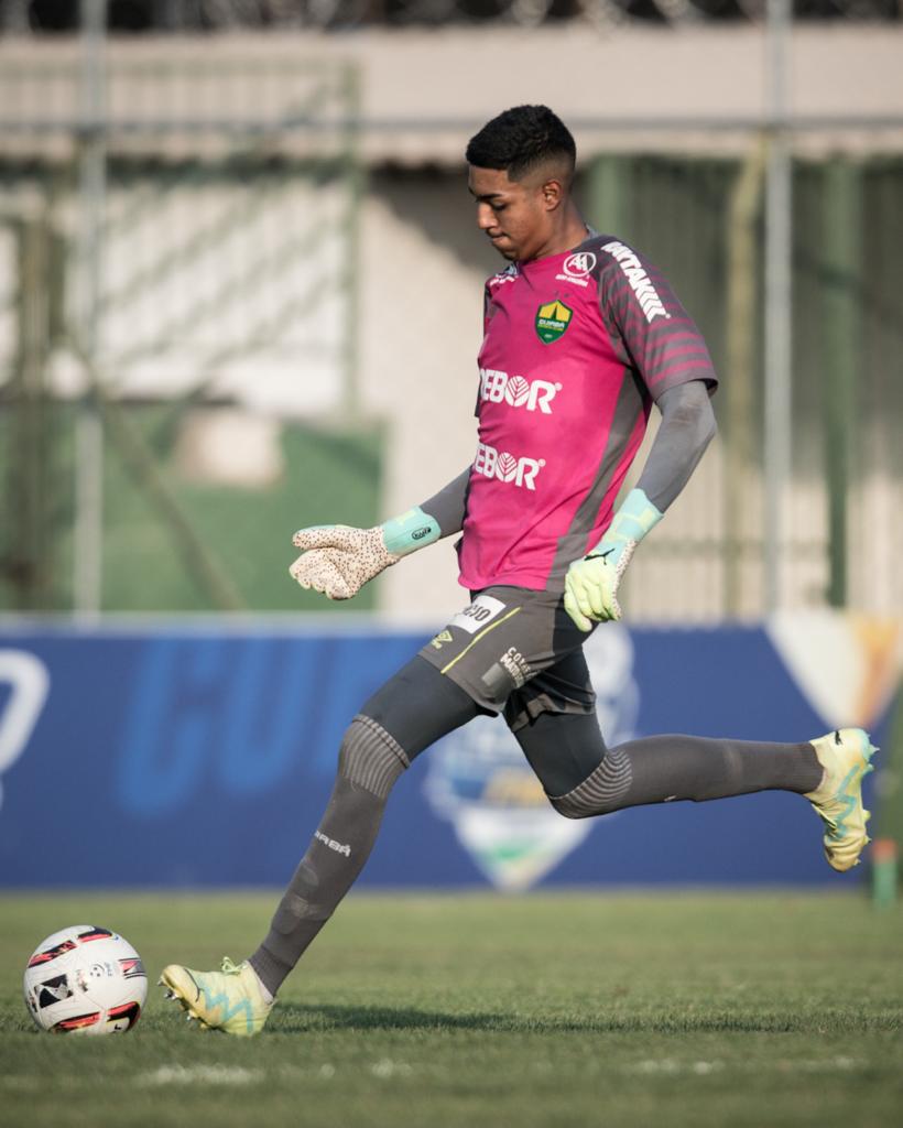 Promessa do Cuiabá celebra experiência em competição profissional