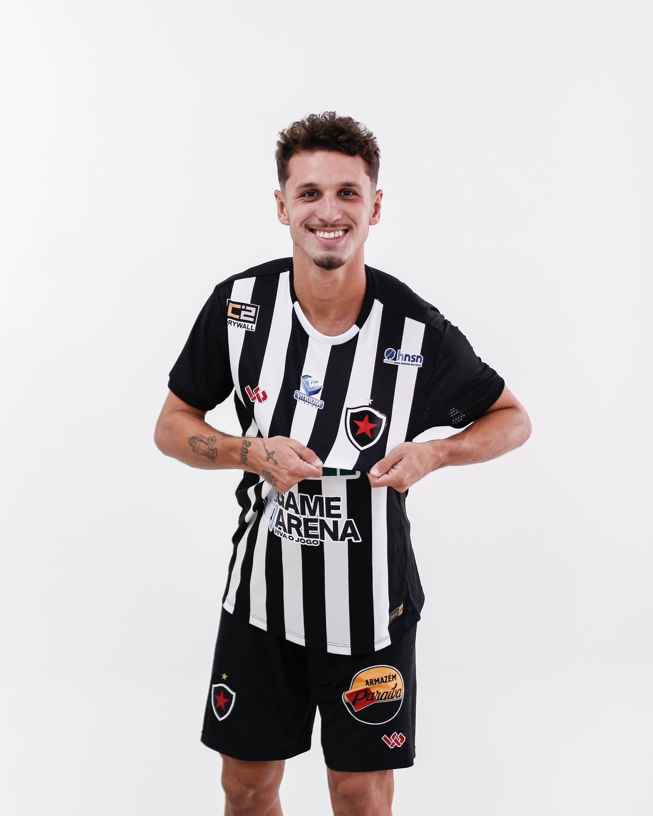 Recém-contratado, Juan Xavier avalia início com a camisa do Botafogo