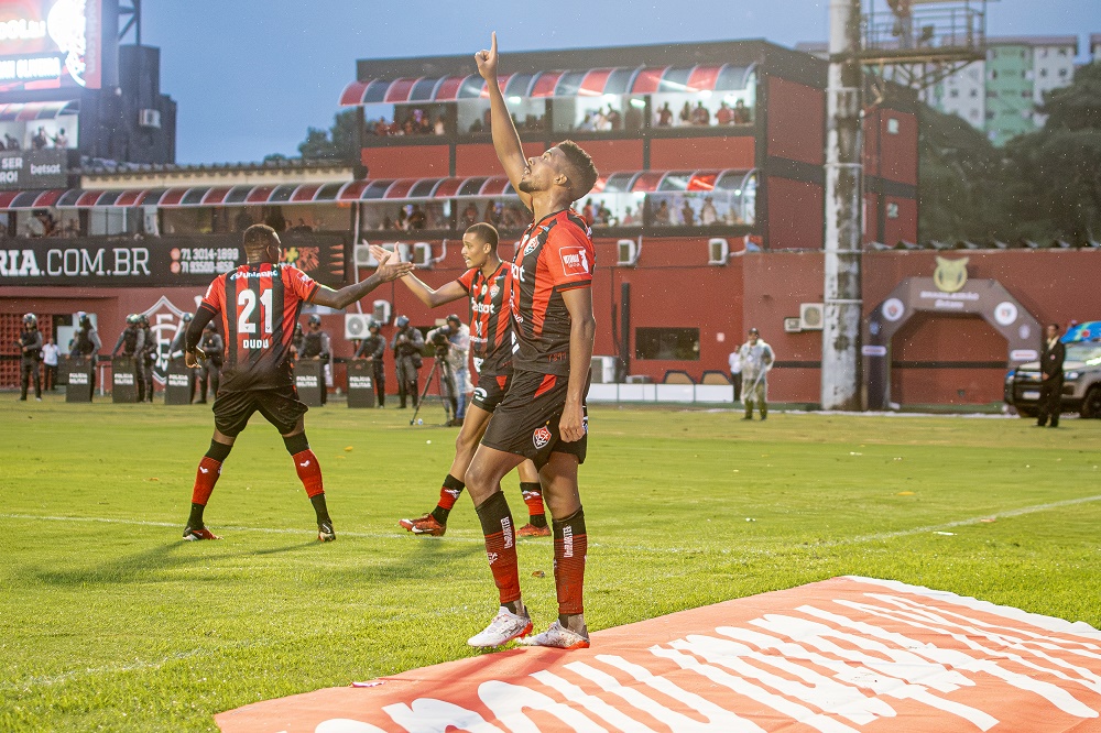 Willian Oliveira marca segundo gol com a camisa do Vitória e expõe meta para a temporada de 2024: “Bater os 45 pontos, deixar o Vitória onde eu encontrei”