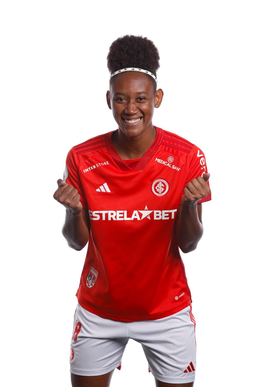 Atacante Bolt, do Internacional, projeta temporada no Brasileirão Feminino: "Estamos prontas para a estreia"