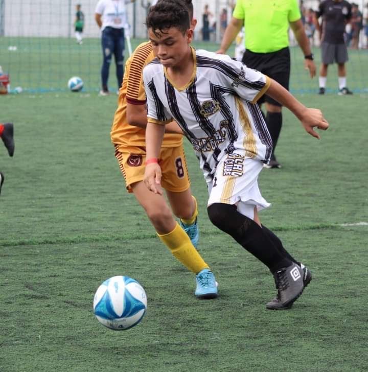 Jovem promessa do futebol paraense desperta interesse de times paulistas