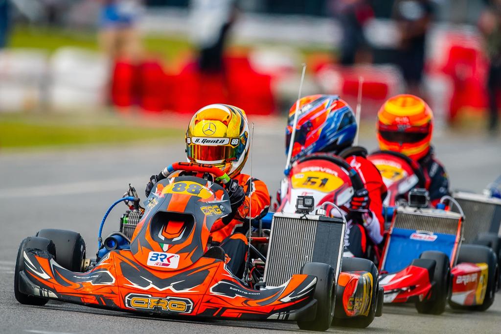 Bernardo Gentil abre temporada com terceiro lugar e pódio na Copa São Paulo Light de Kart