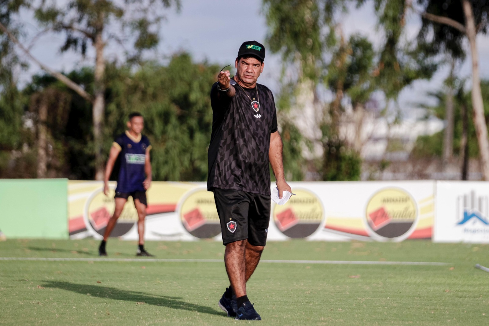 Moacir Júnior avalia passagem pelo Botafogo-PB e cita falta de tempo para trabalhar com a equipe