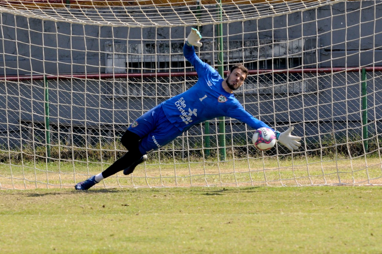 Goleiro menos vazado da Série A2, Thomazella celebra invencibilidade da Portuguesa na competição