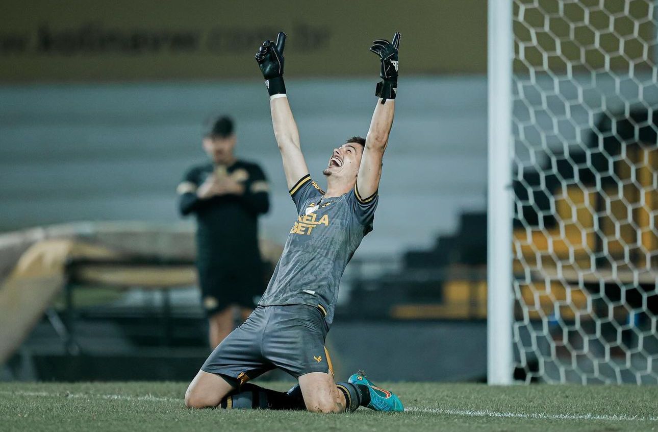 Kauã pega pênalti, Azarias converte e Criciúma se classifica para final do Catarinense Sub-20