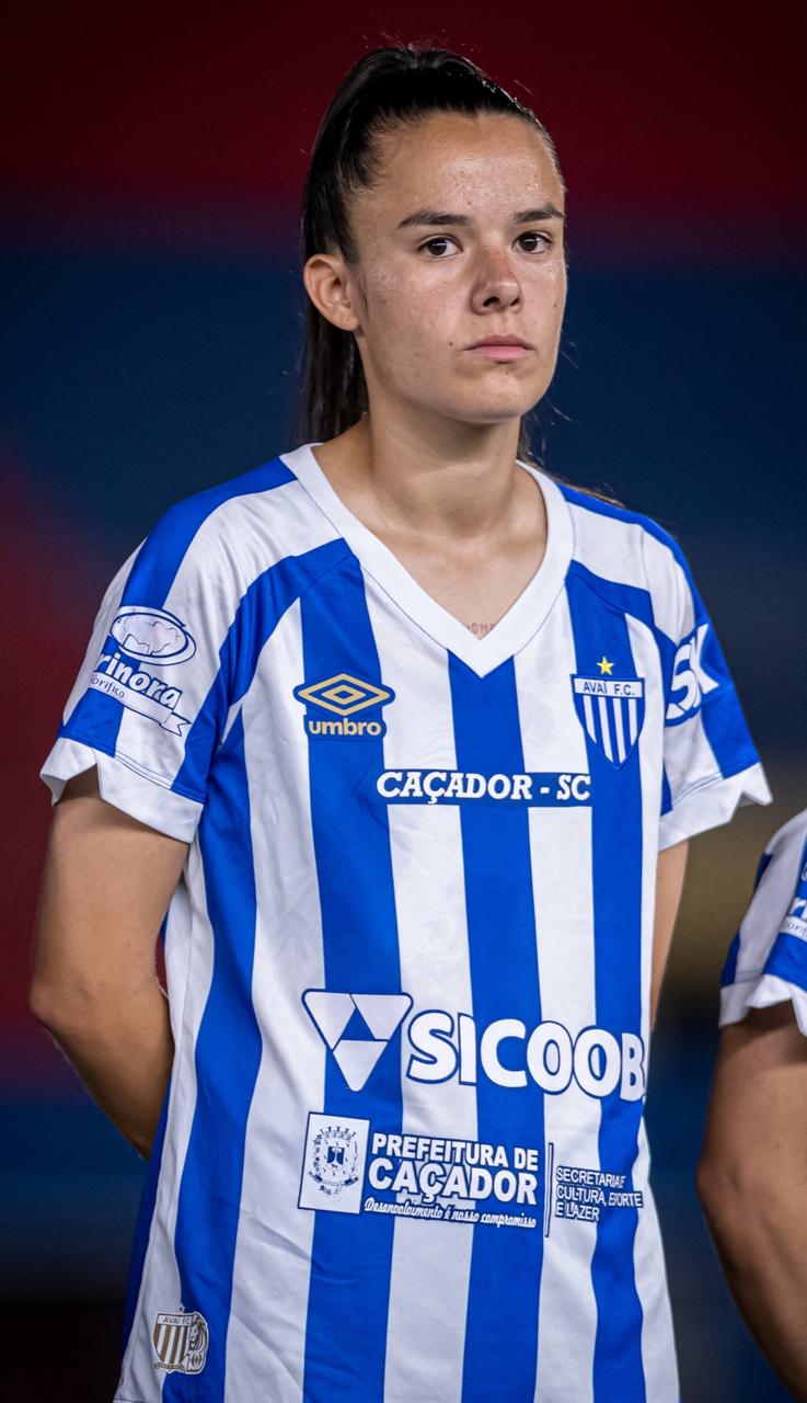 Dani Venturini, do Avaí Kindermann, projeta início do Brasileirão Feminino A1 junto à equipe