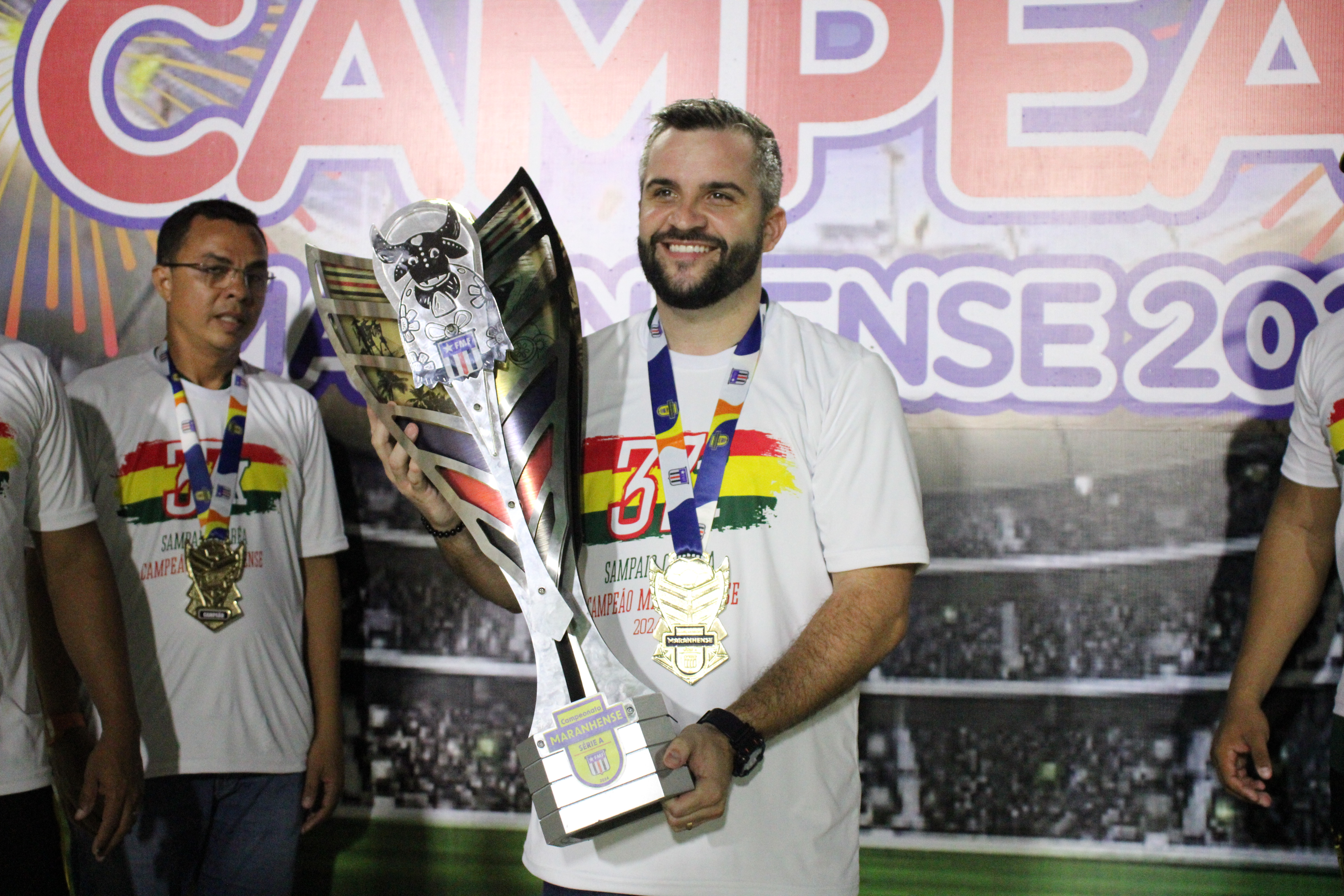 Pedro Soriano, executivo de futebol do Sampaio Corrêa, sagra-se campeão maranhense com Bolívia Querida