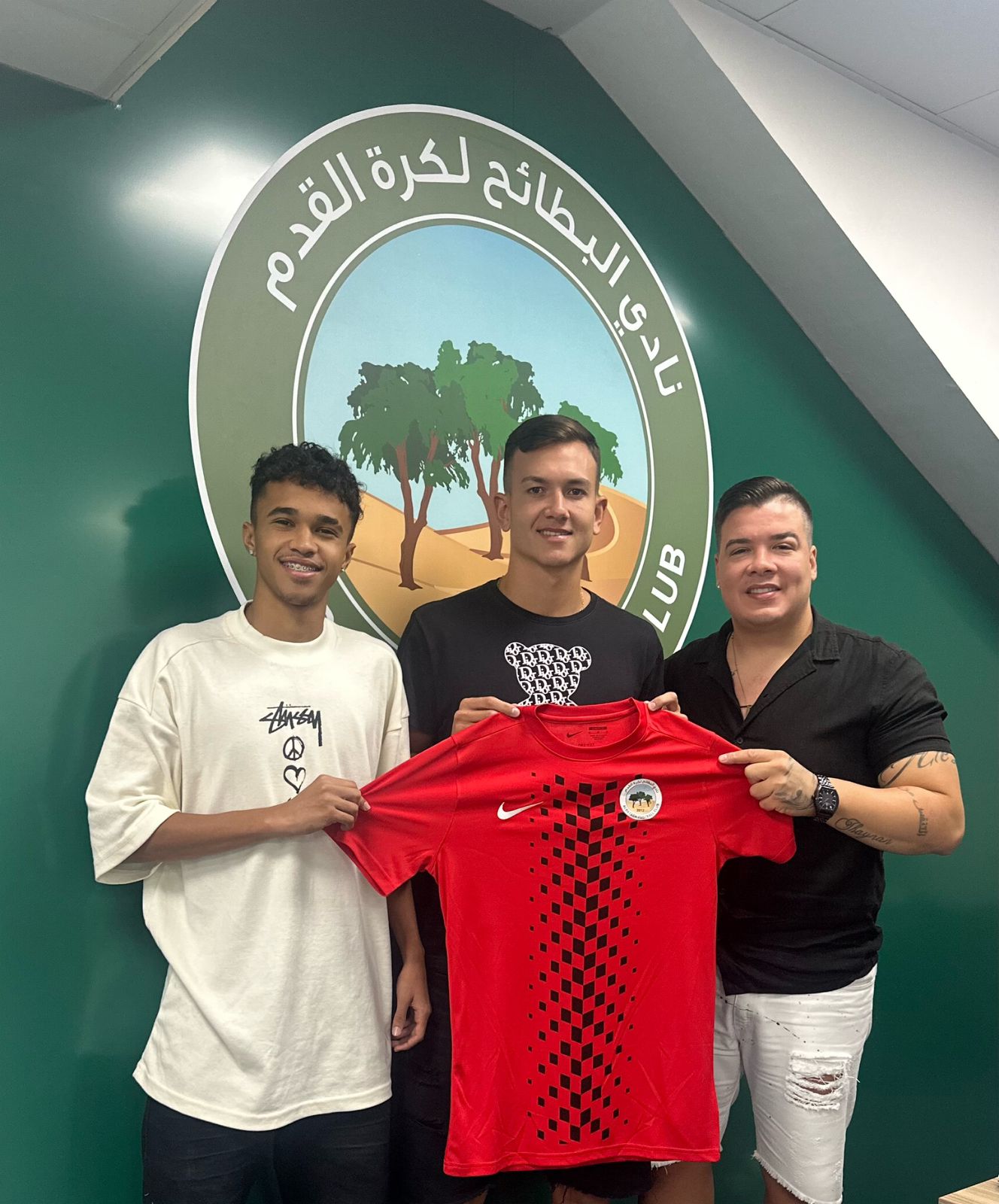 Artilheiro da Copa ES Sub-20, jovem promessa do Nova Venécia acerta com equipe dos Emirados Árabes