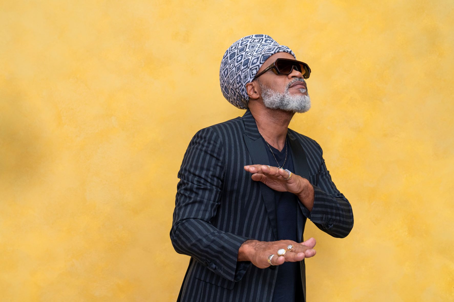 Carlinhos Brown prepara performance histórica dos Zárabes para a abertura do LALATA