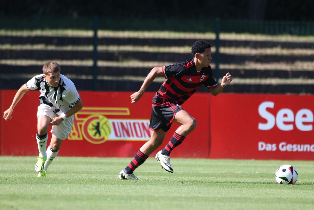 Após final na Alemanha, Flamengo Sub-15 volta para a temporada regular