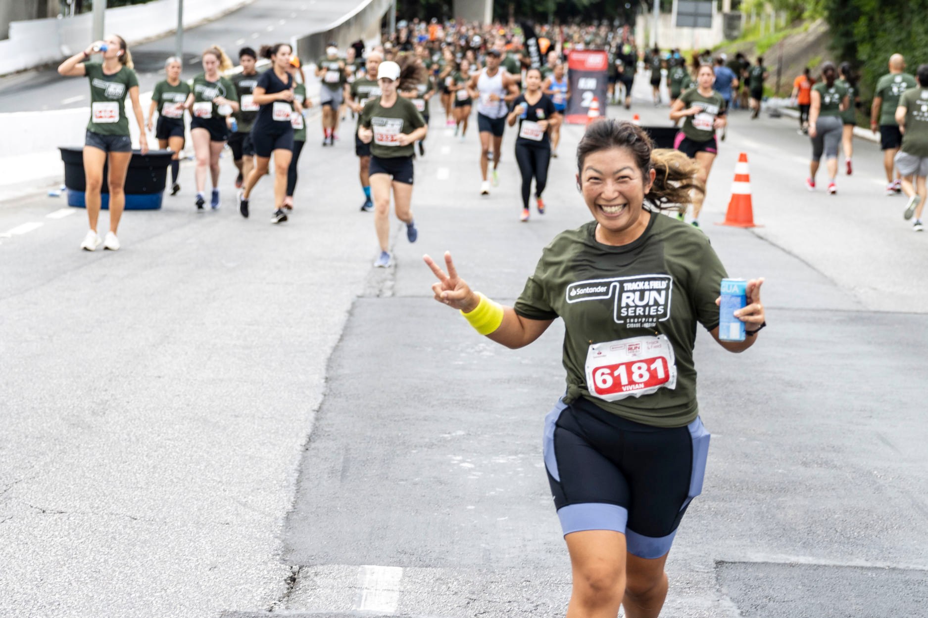 Sustentabilidade no esporte: Circuito Santander Track&Field Run Series de Salvador recebe água em lata