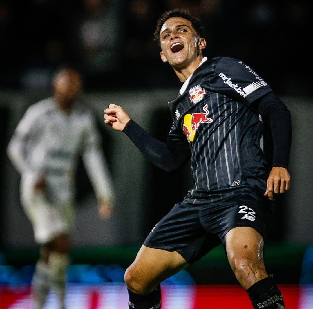 Gustavo Neves marca e ajuda o Red Bull Bragantino a se classificar na Copa do Brasil