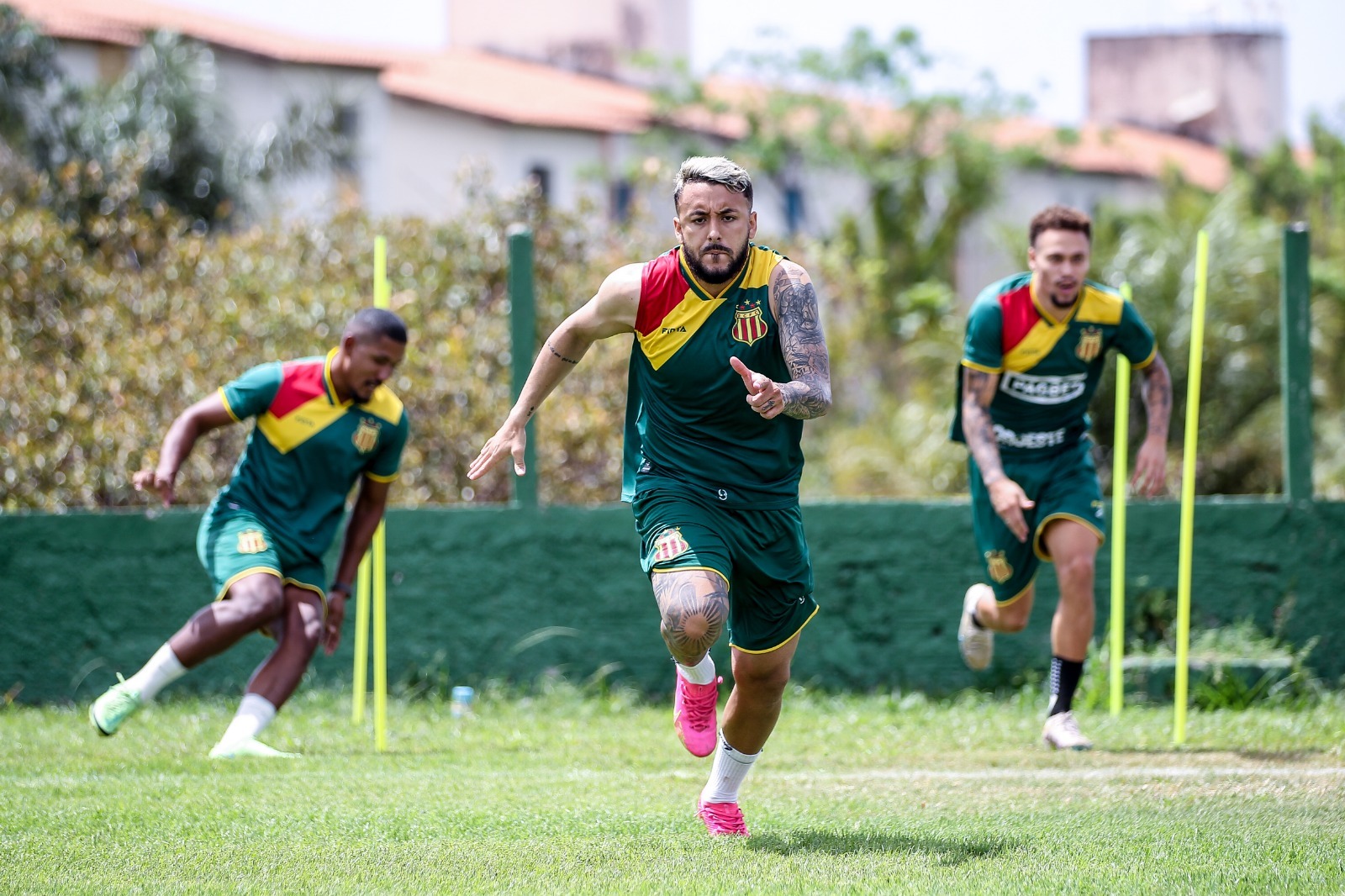 Atacante João Diogo fala sobre preparação e revela ansiedade por estreia pelo Sampaio Corrêa